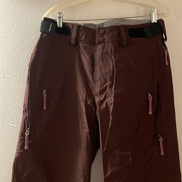 Bonfire deep burgundy snowboarding pants. New without tags! - Picture 2 of 7